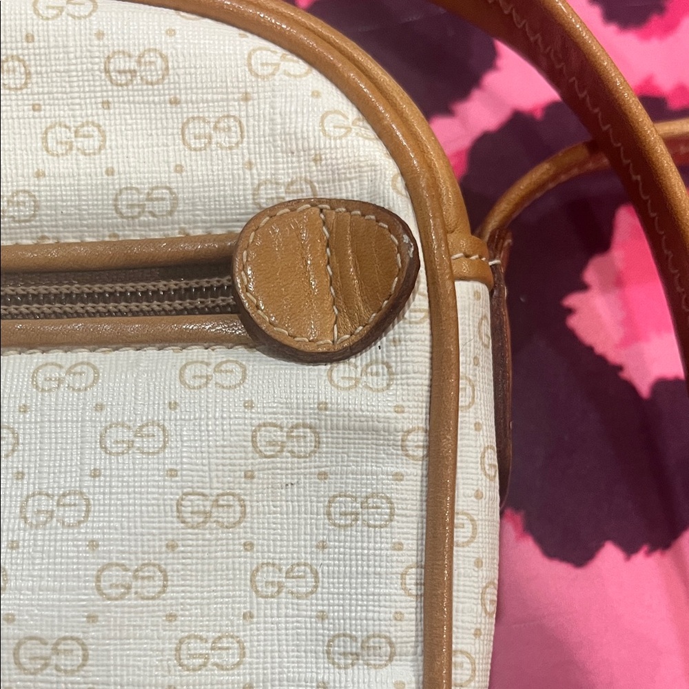 Gucci Monogram Camera bag Cream and Tan/caramel Crossbody Bag - Picture 4 of 17